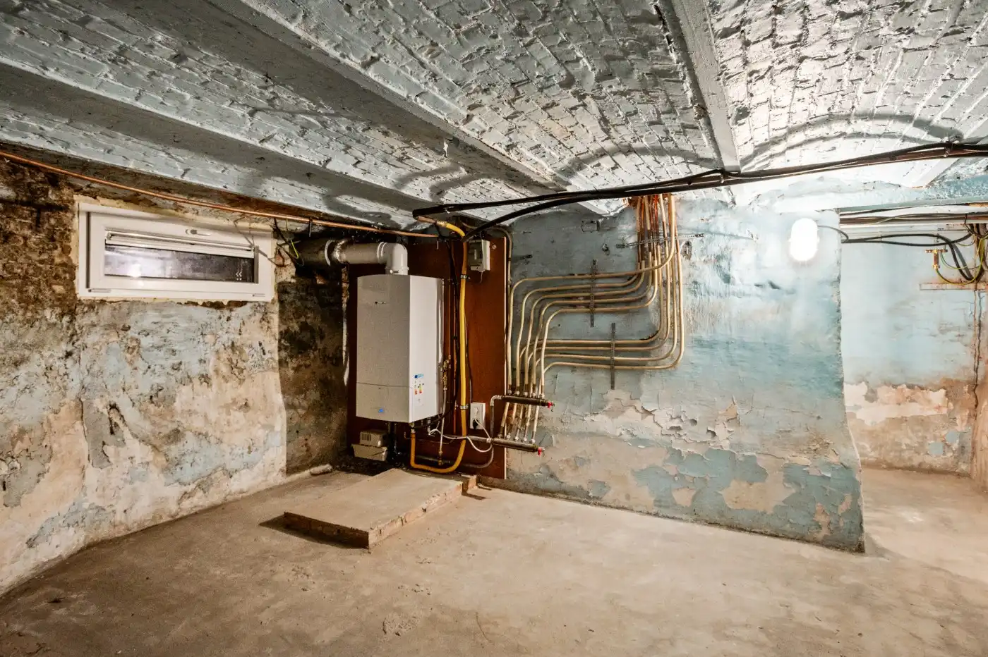 Gesloten bebouwing met 2 slpk., tuinberging en tuin foto 11