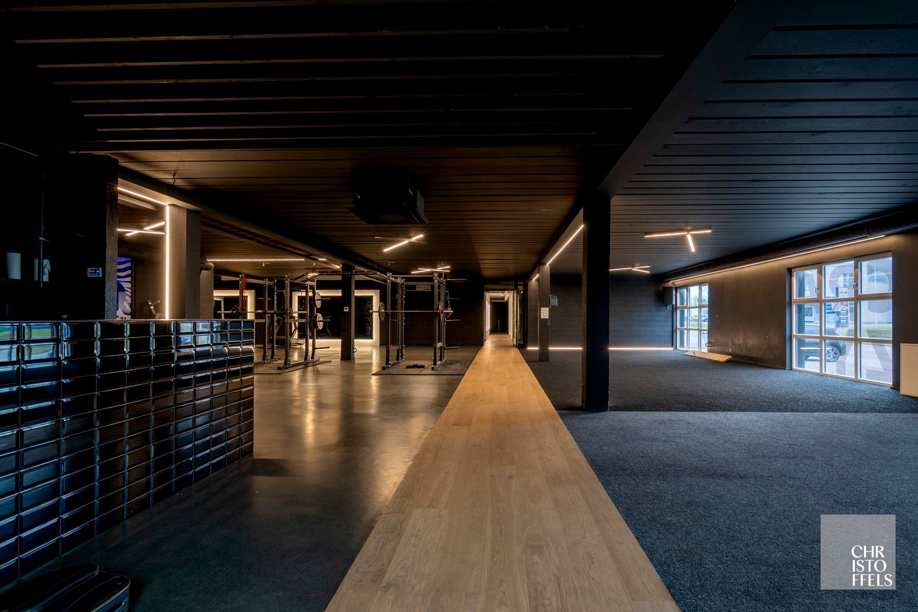 Bedrijfsgebouw (879m²) op een perceel van 1.888m² gelegen op een gunstige locatie!  foto 6