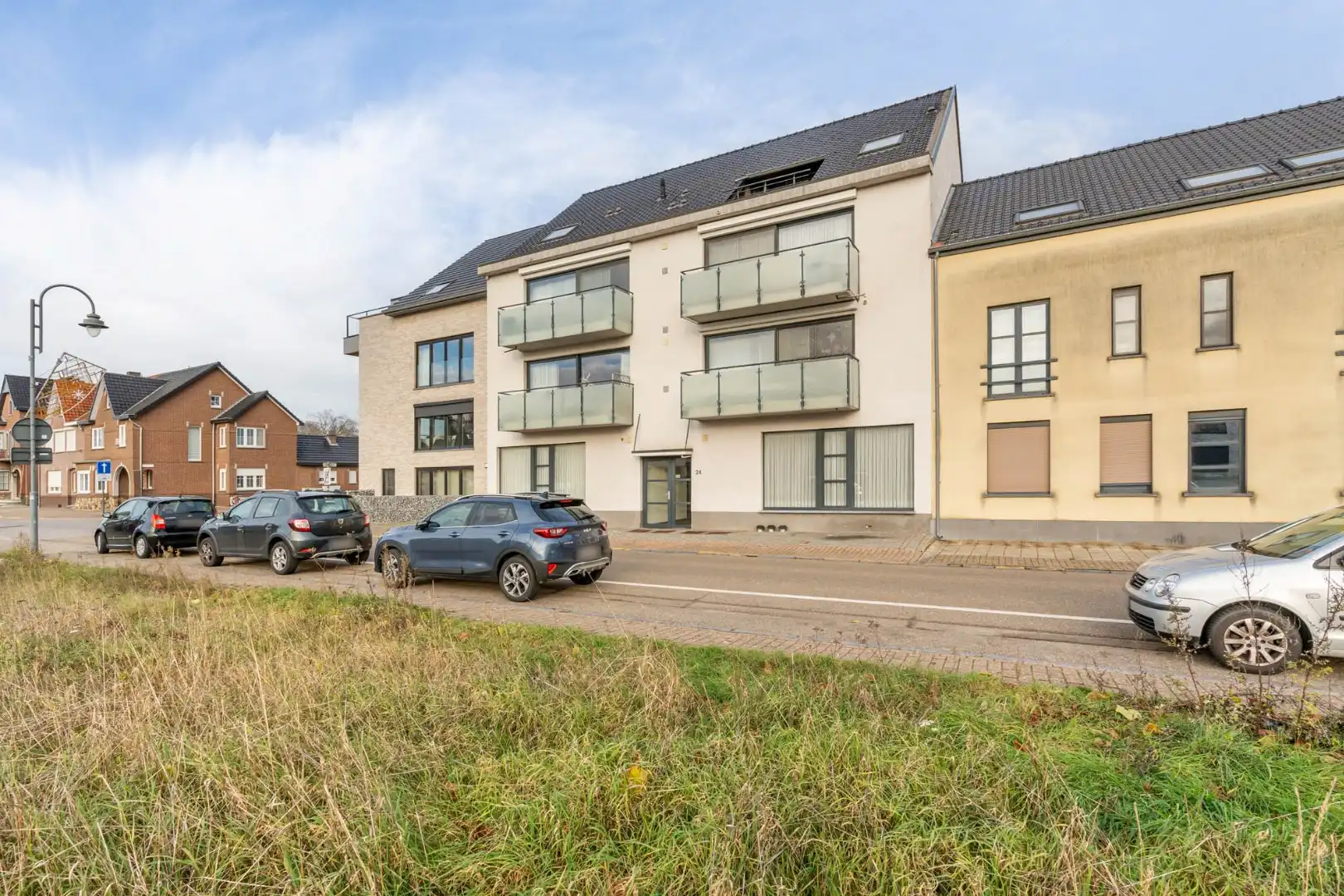 Comfortabel investeringsappartement met 2 slaapkamers en garage, in dorpskern foto 2