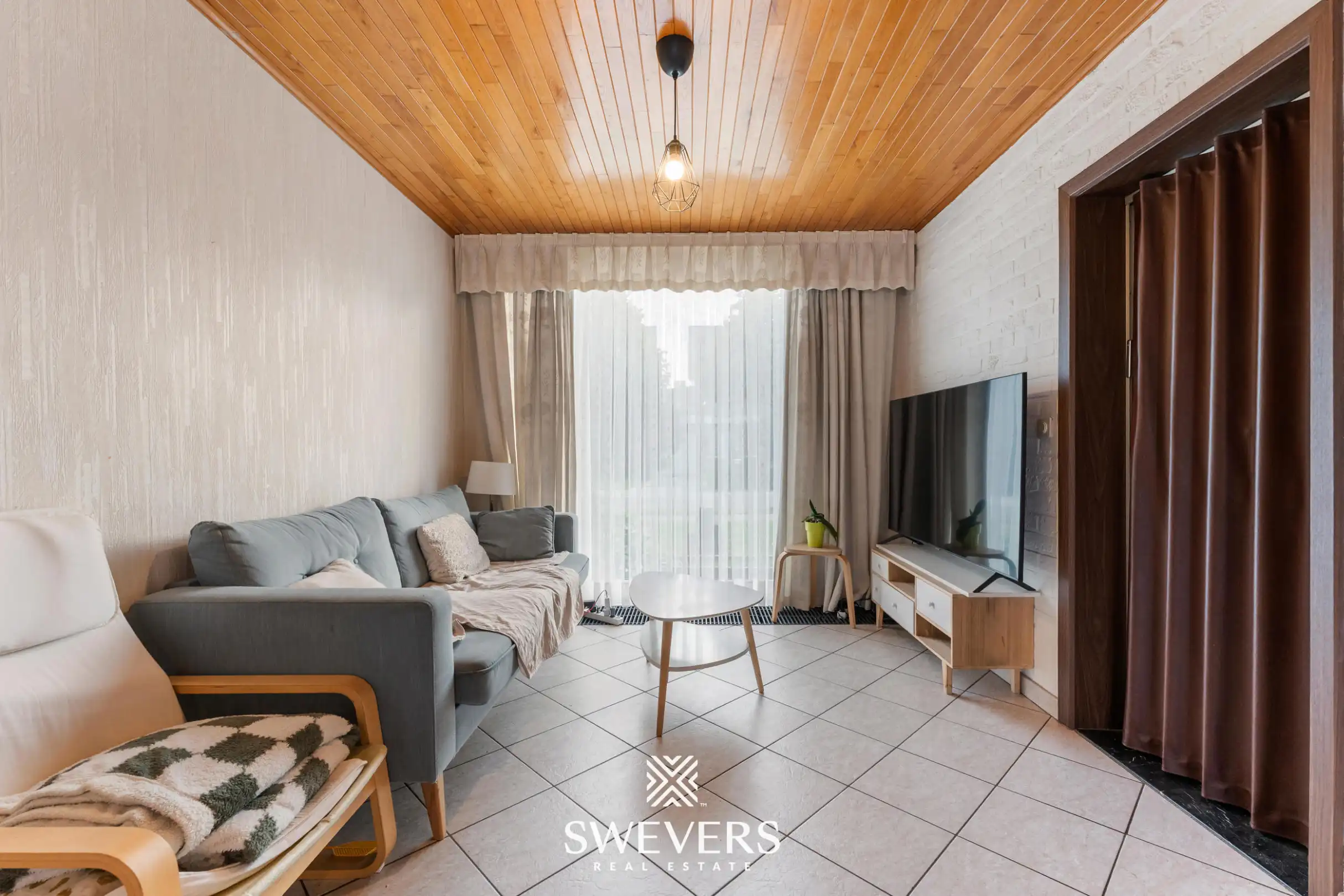 Op te frissen rijwoning op toplocatie foto 8