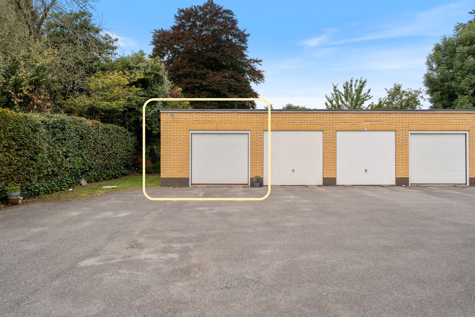 Ruim 3 slpk. gelijkvloersappartement te Sint-Michiels foto 15