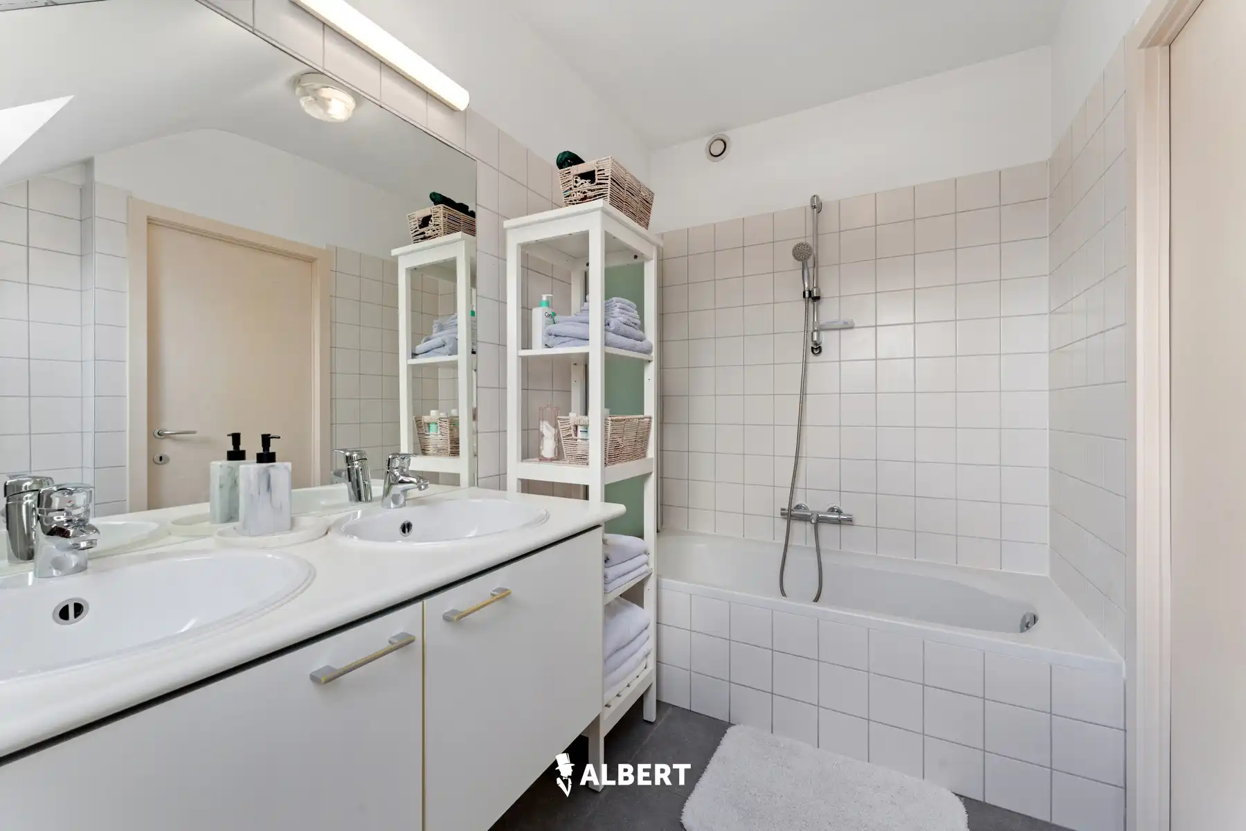 Instapklaar duplexappartement op centrale ligging in Izegem foto 13