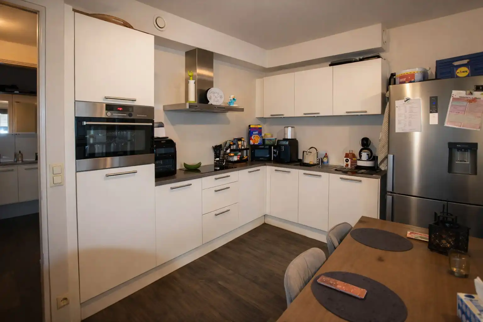 Gelijkvloers appartement met 3 slaapkamers, terras in het centrum van Lokeren foto 3