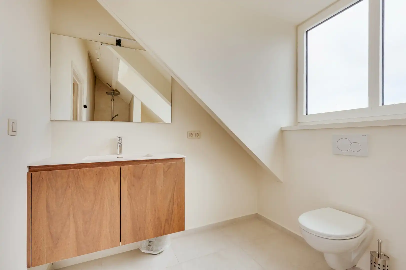 Volledig gerenoveerde woning op slechts 15km van Knokke foto 26