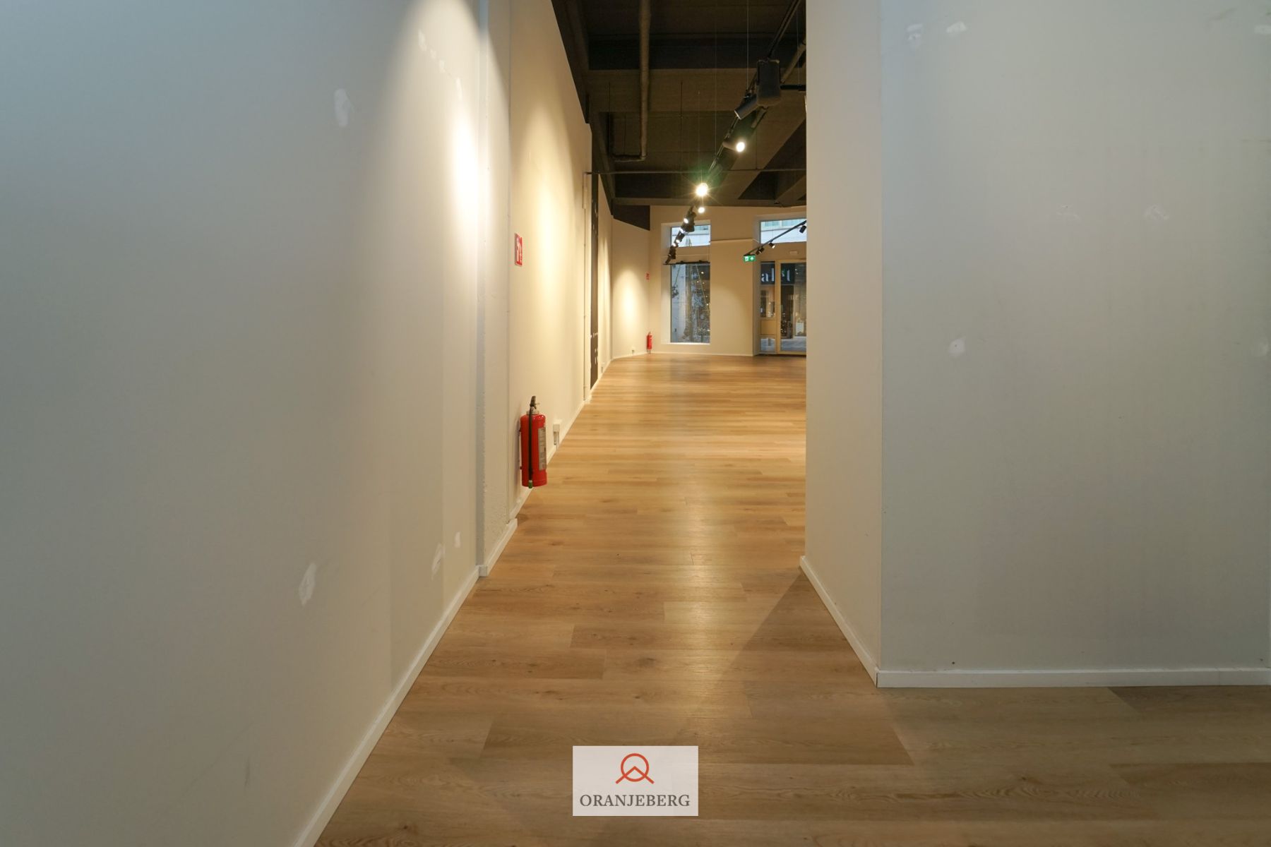 Stijlvol handelspand te huur omgeving Kouter foto 20