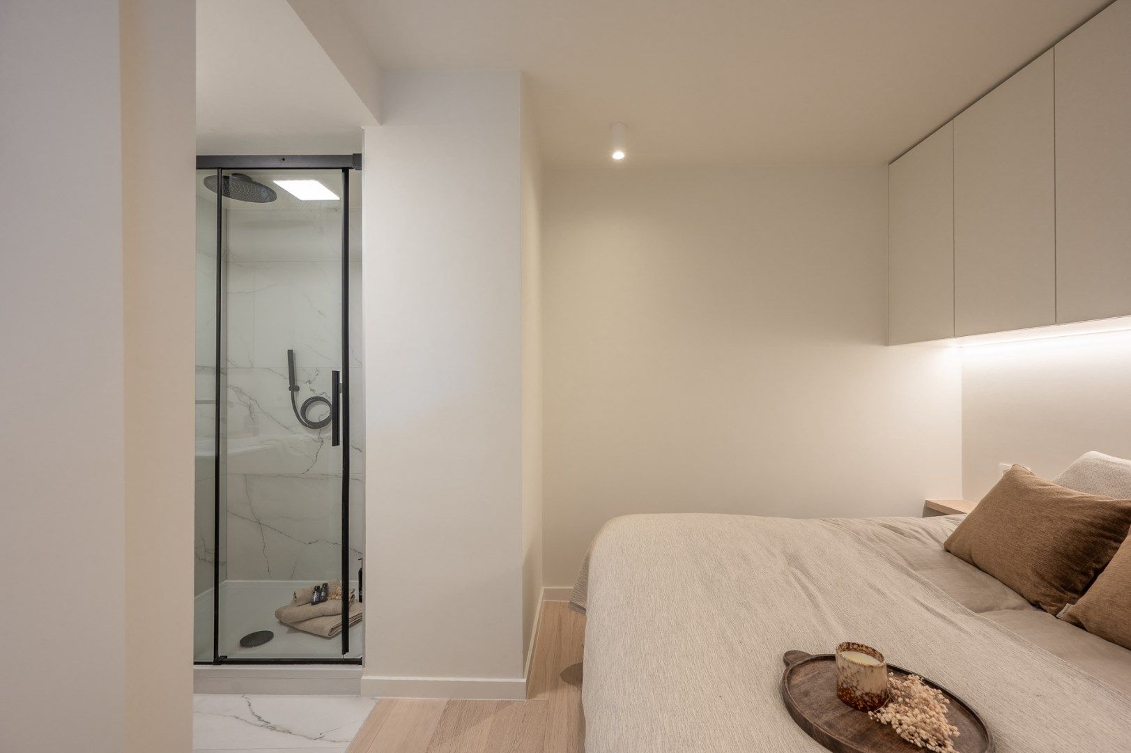Prachtig gerenoveerd hoekappartement in centrum Knokke vlakbij de Zeedijk en het Van Bunnenplein  foto 25