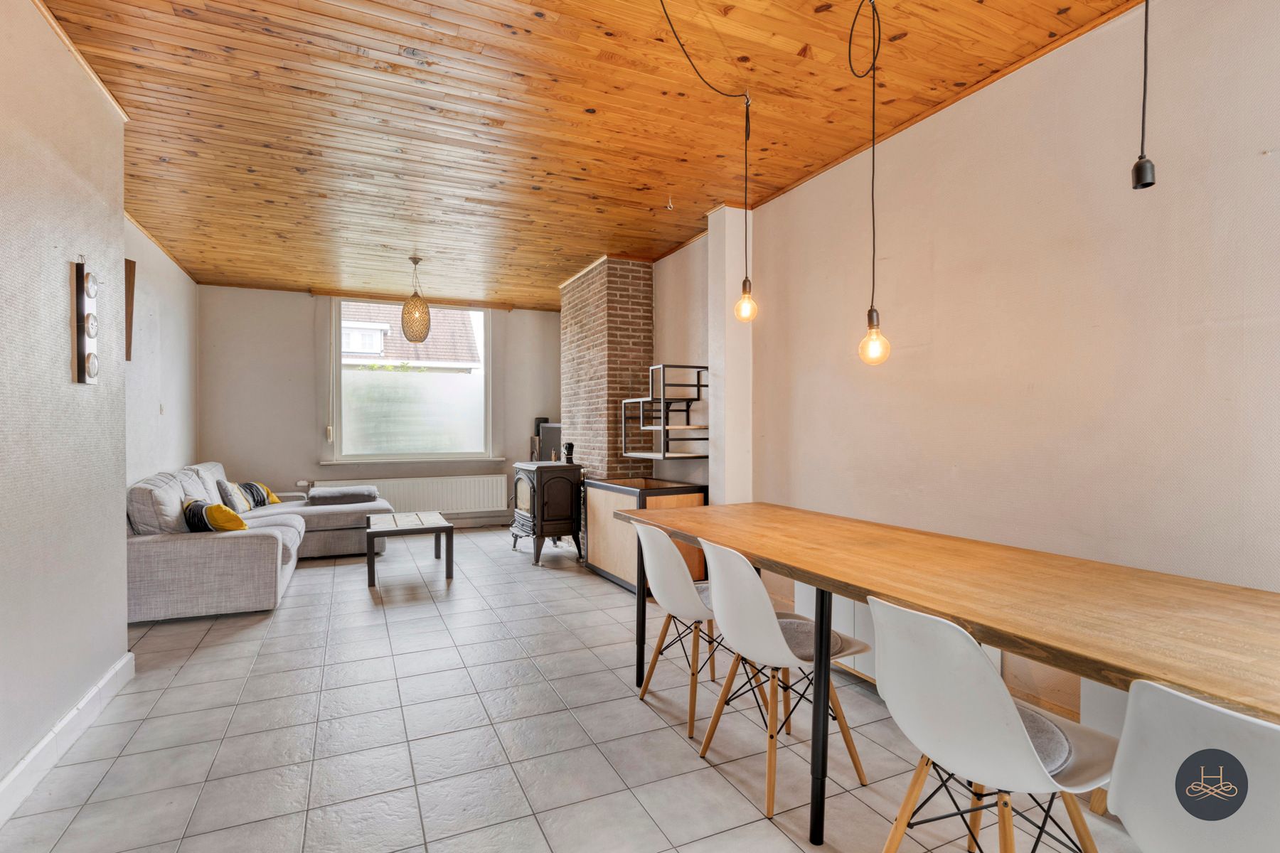 Vrijstaande woning met enorm potentieel foto 6