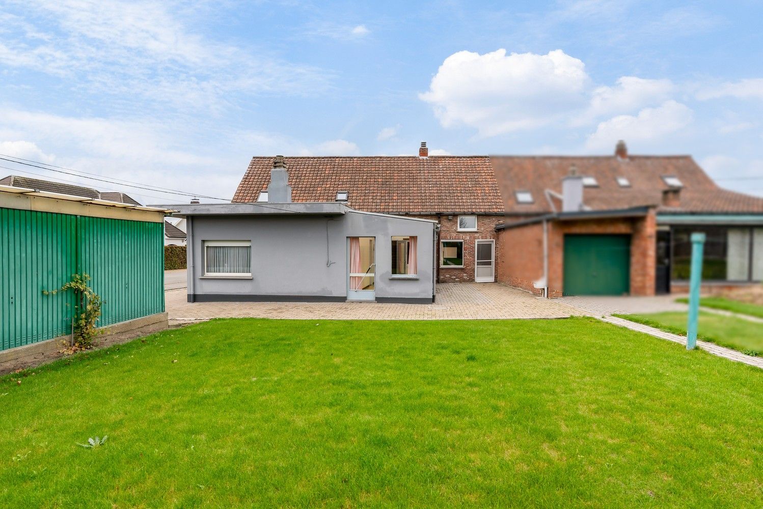 Ruime halfopen bebouwing foto 27