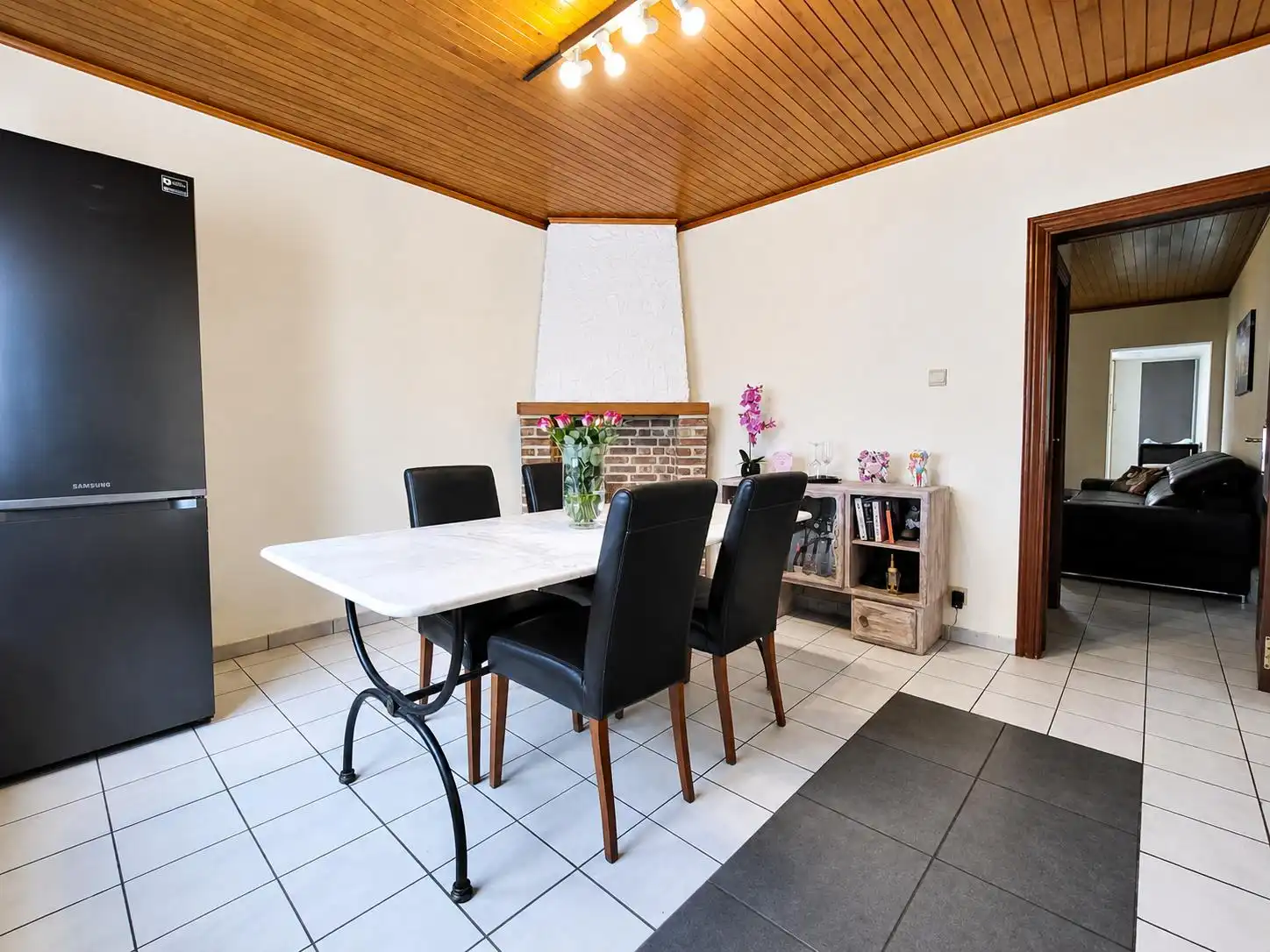 Charmante woning met 3 slaapkamers in centrum Zottegem. foto 4