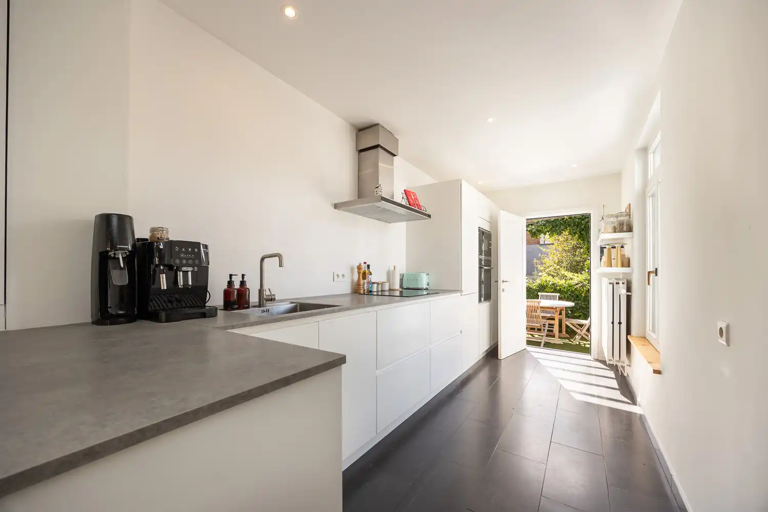 Instapklare Bel-étagewoning met 2 à 3 slk's te Zurenborg met 2 zonnige terrassen en garage foto 5