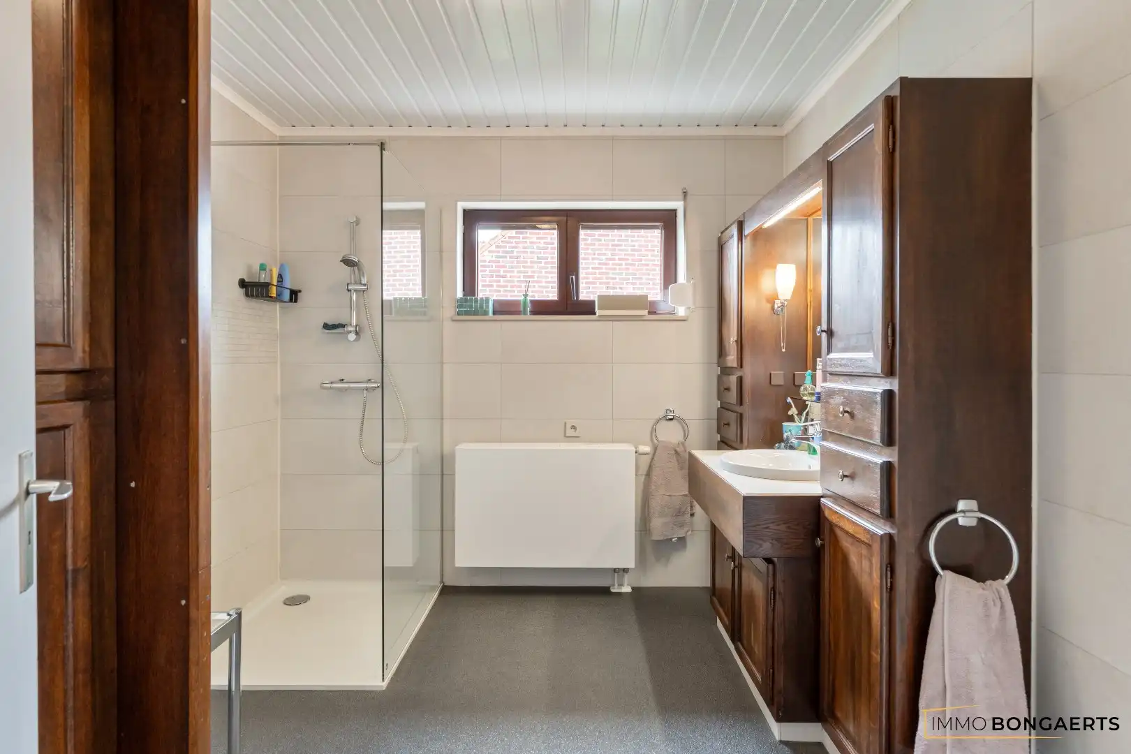 Instapklare woning in As foto 14