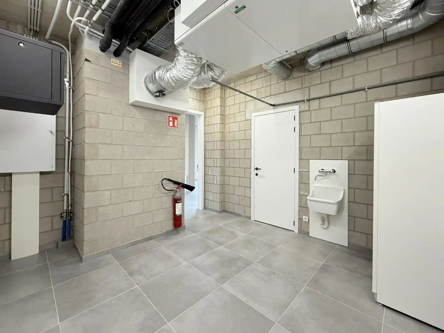 Instapklare kantoorruimte met topligging in Heverlee foto 9