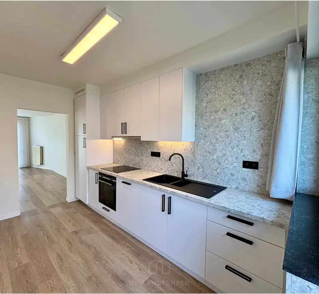 Vernieuwd appartement in Bornem-centrum foto {{pictureIndex}}