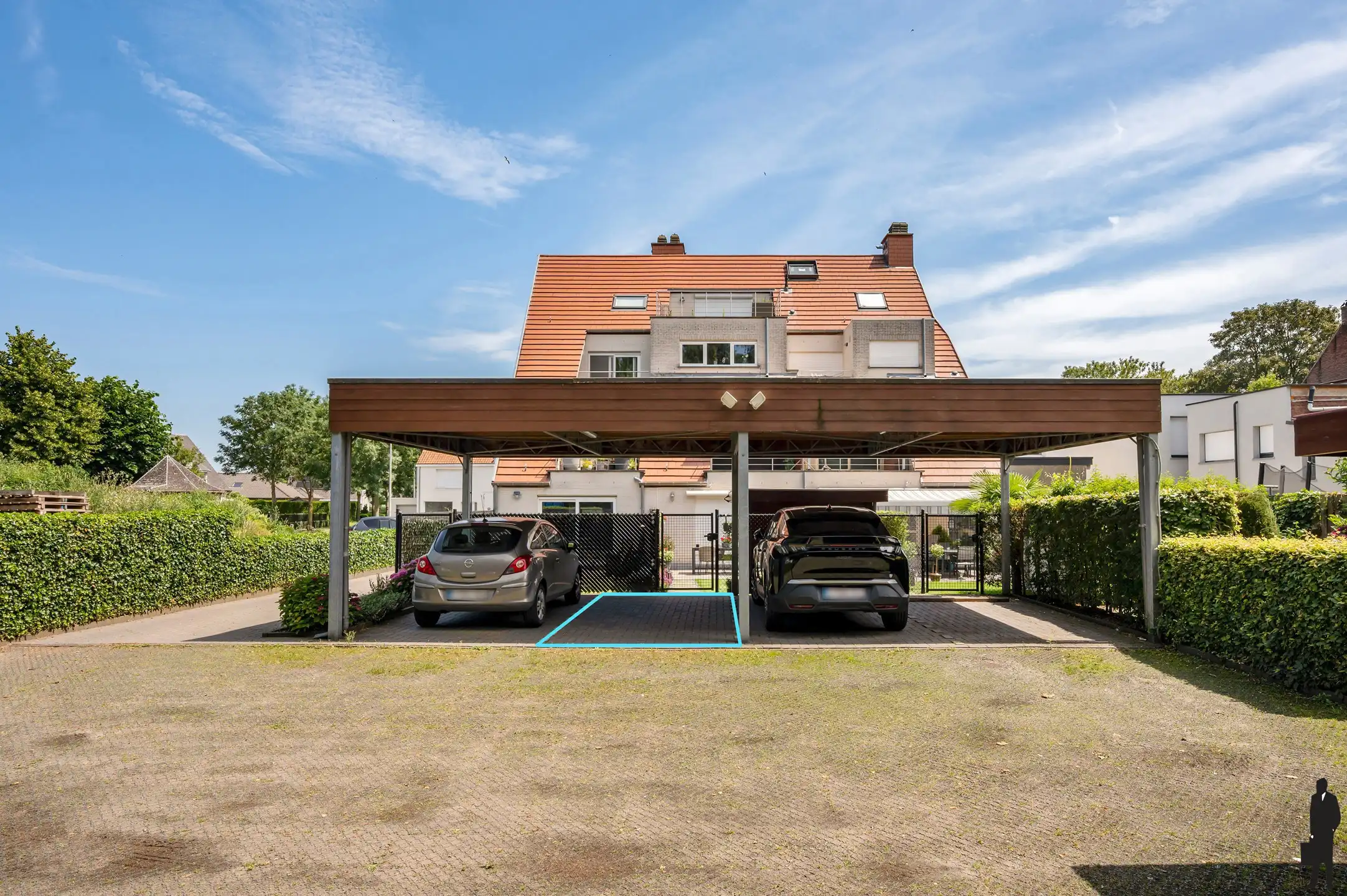 Instapklaar duplex appartement met 2 slaapkamers, ruim terras en carport&nbsp;in het centrum van Essen. foto 25