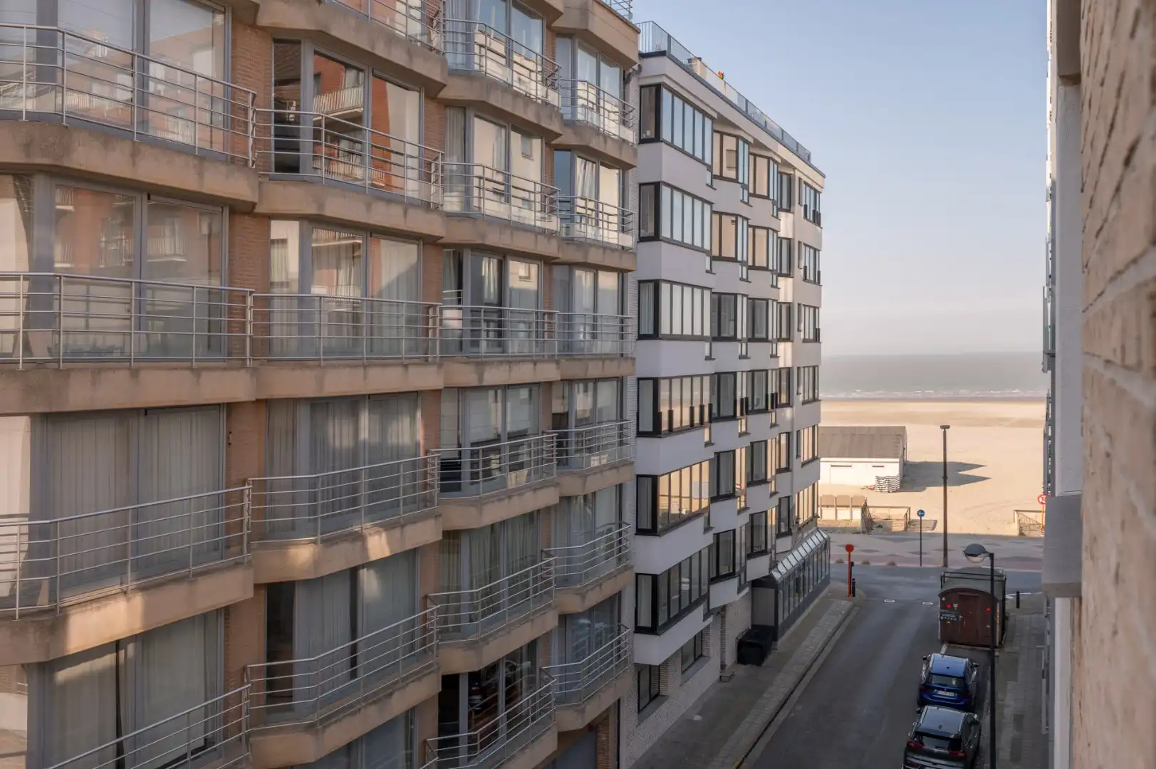 Uiterst ruim appartement met 3 slaapkamers en 2 badkamers   foto 22