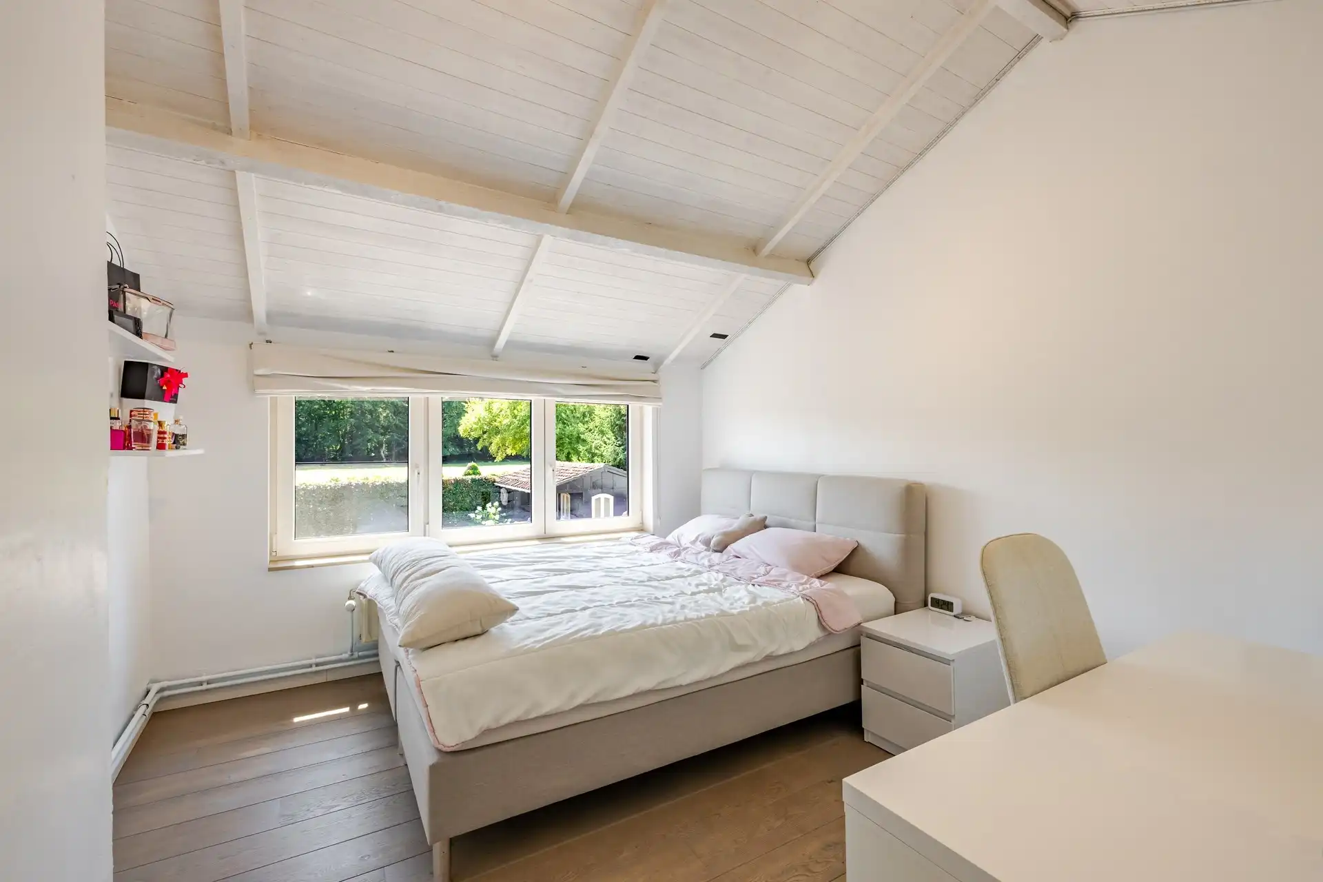 Karaktervolle woning op een rustige ligging met zuidgerichte tuin foto 22