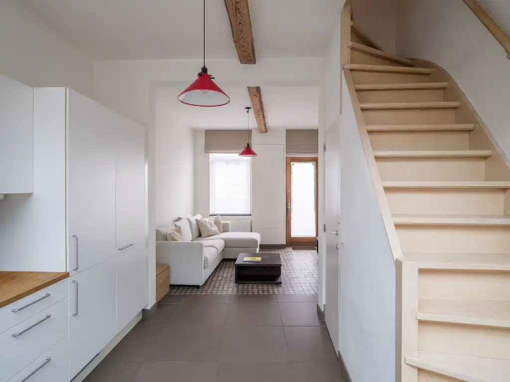 Instapklare stadswoning (EPC B) met twee slaapkamers, rustig gelegen nabij de Coupure foto 4