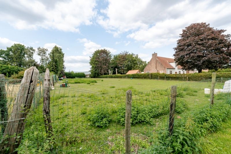 Eigendom 2069m² grondopp - 26m straatbreedte !!! foto 3