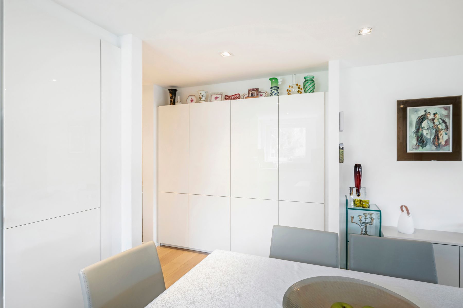Zonnig gelijkvloers appartement centraal in het Zoute foto 9