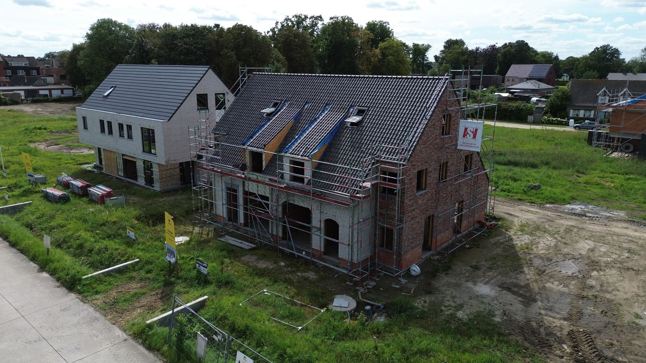 Landelijke, halfopen woningen foto 7