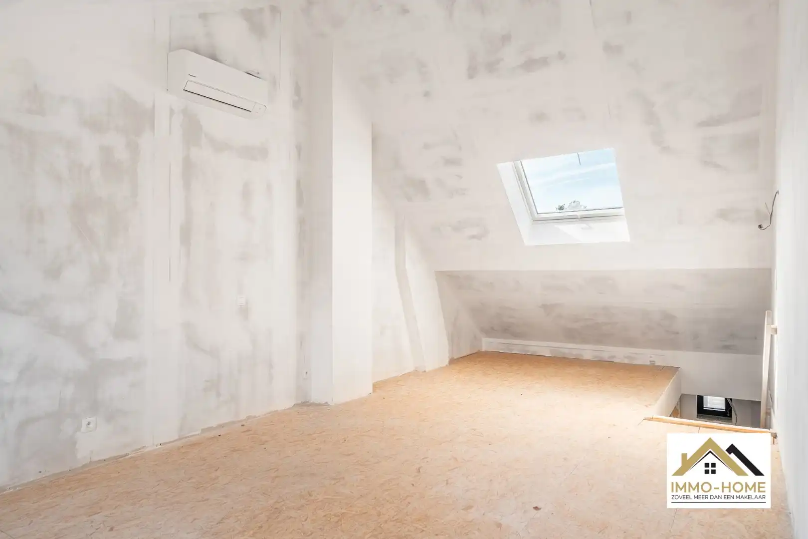 Structureel gerenoveerde woning met tuin foto 17