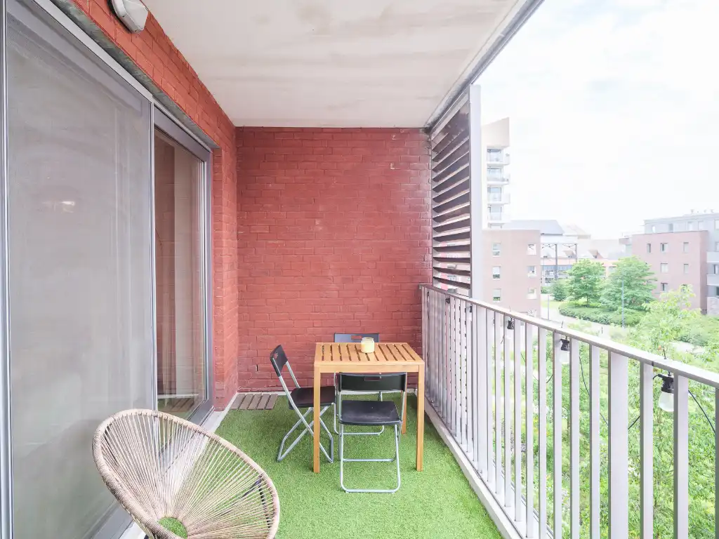 Lichtrijk appartement met ruim zonneterras en open groen zicht op toplocatie aan Dok Noord. Mogelijkheid aankoop autostaanplaats! foto 6