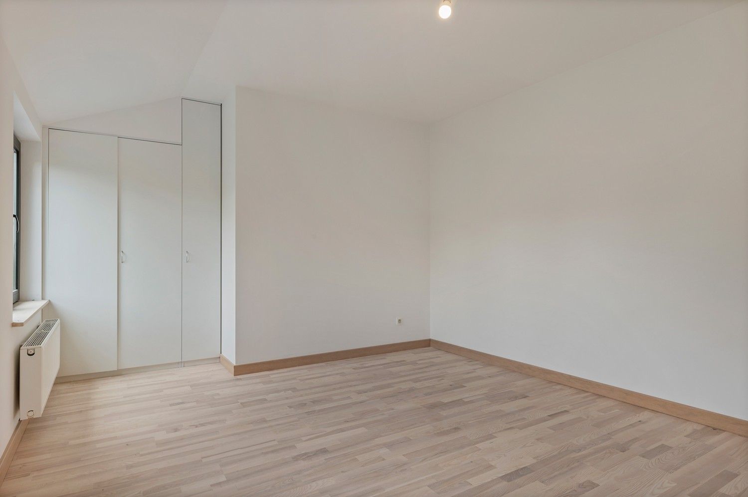 Instapklare woning o.a. 3 slaapkamers. foto 28