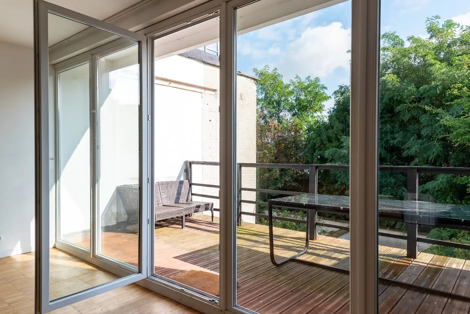 Charmant appartement met karakter en een heerlijk ruim terras foto 4