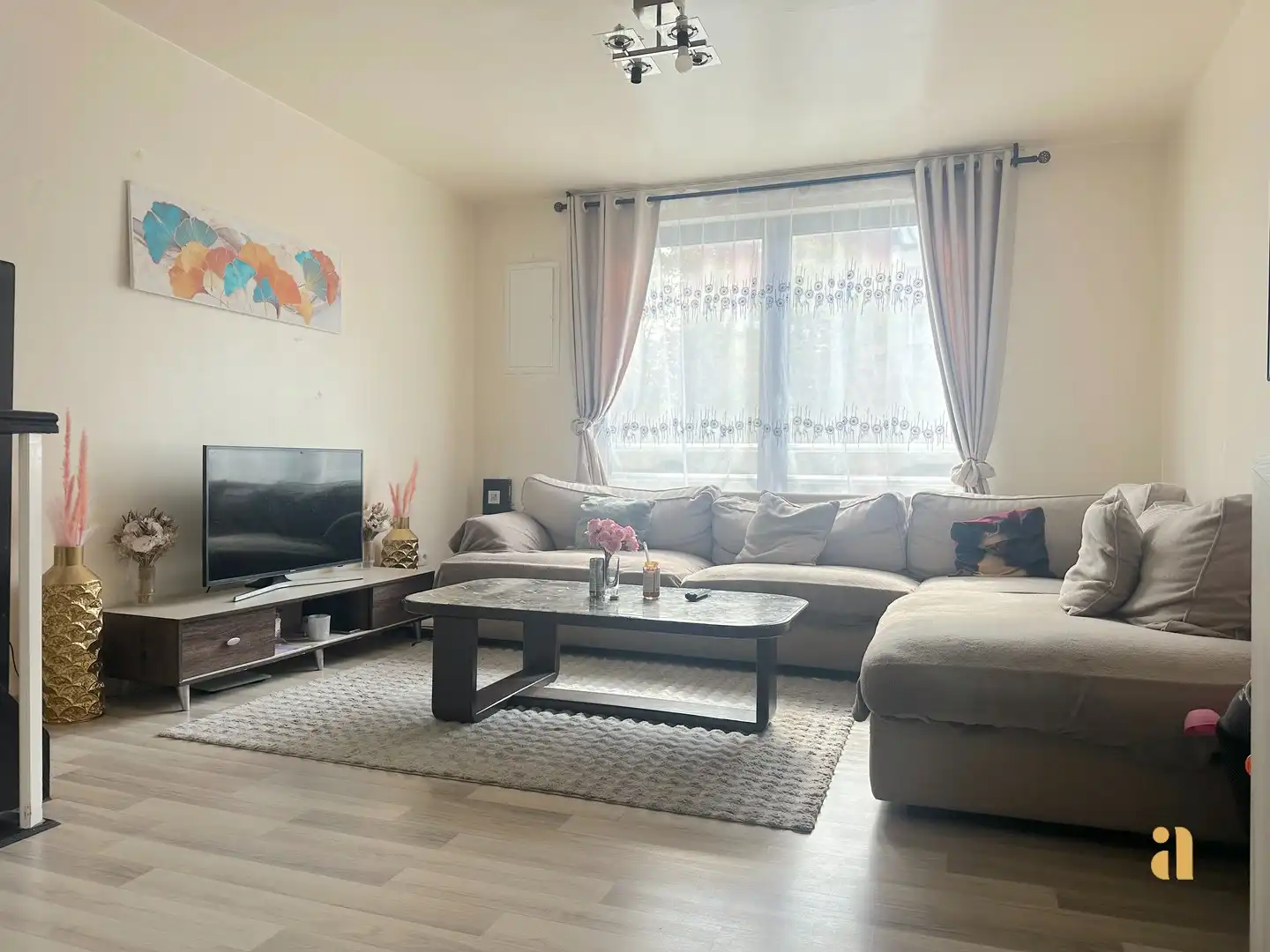 Woning met praktijkruimte of plek voor 2 gezinnen foto 15