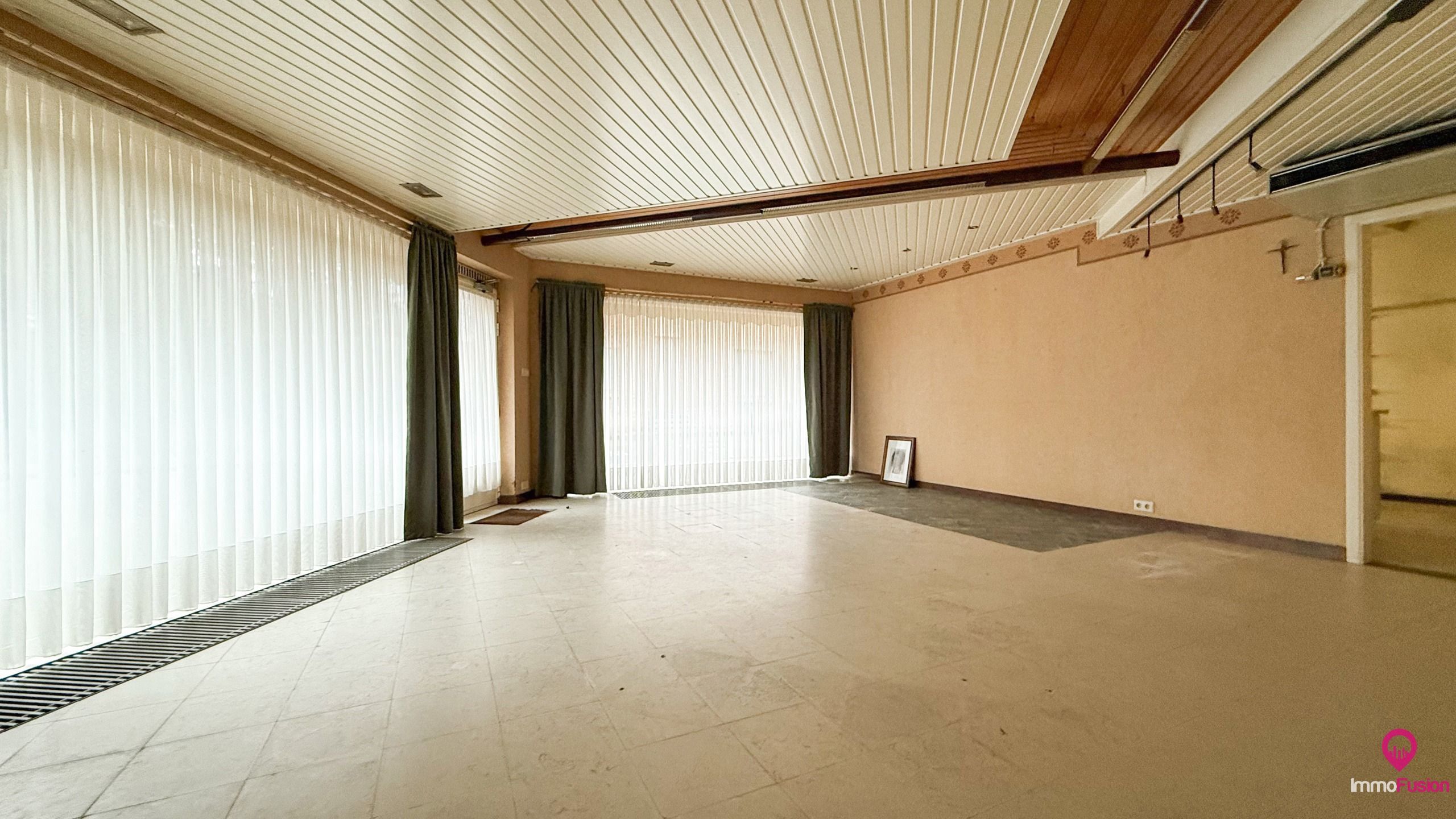 Woon- en handelswoning met 5 slaapkamers in Heusden-Zolder foto 14