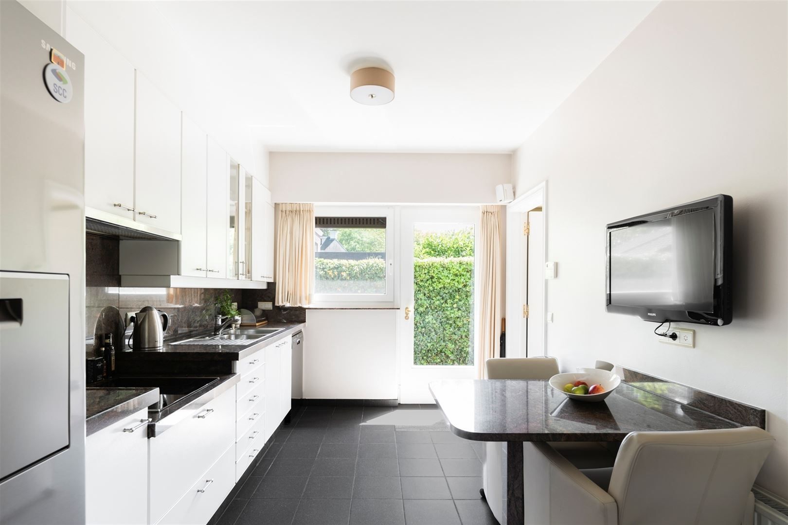 Ruime villa op 1.150 m² in gegeerde woonwijk Vriesdonk foto 20