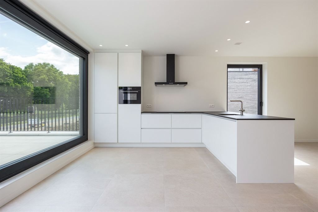 Moderne half-open nieuwbouwwoning met zicht op de Kempische Vaart foto 7