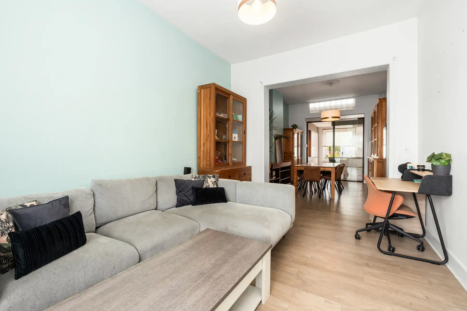 Instapklare gezinswoning met 5 slaapkamers en tuin foto 3