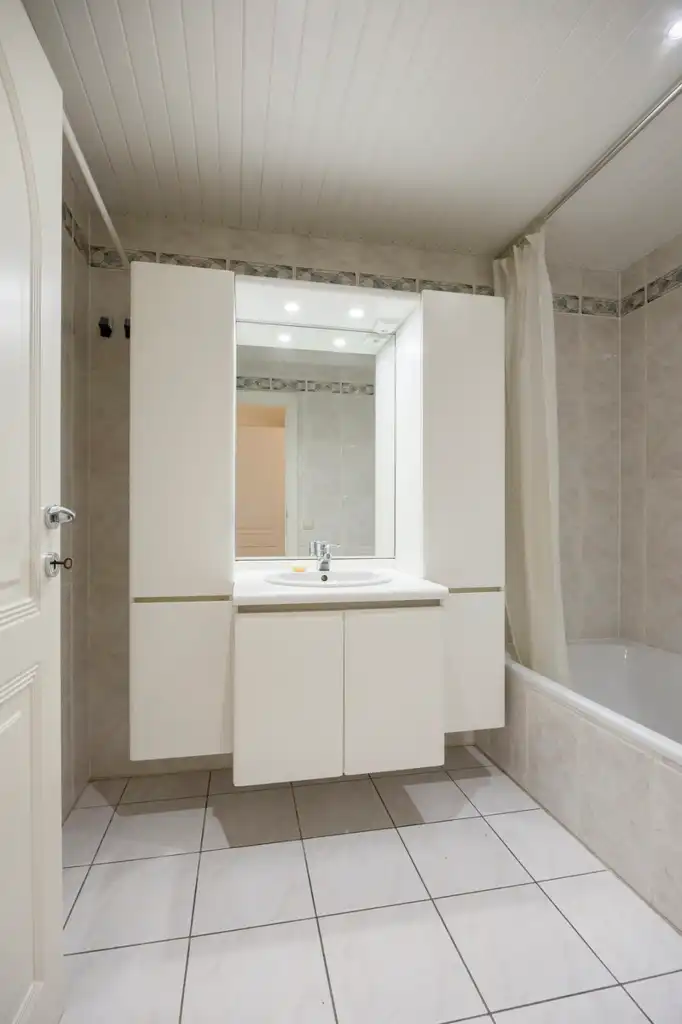 Tweekamerappartement met garagebox in Asse foto 10