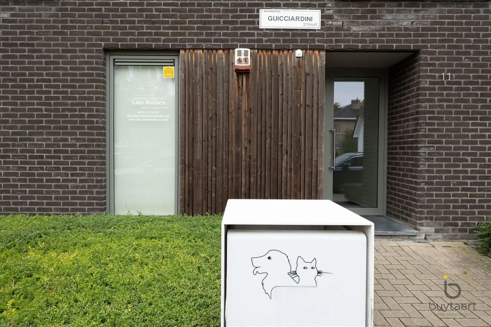 RUIME EN LICHTRIJKE PRAKTIJK IN GELIJKVLOERSAPPARTEMENT MET PRIVÉ-TUIN foto 37