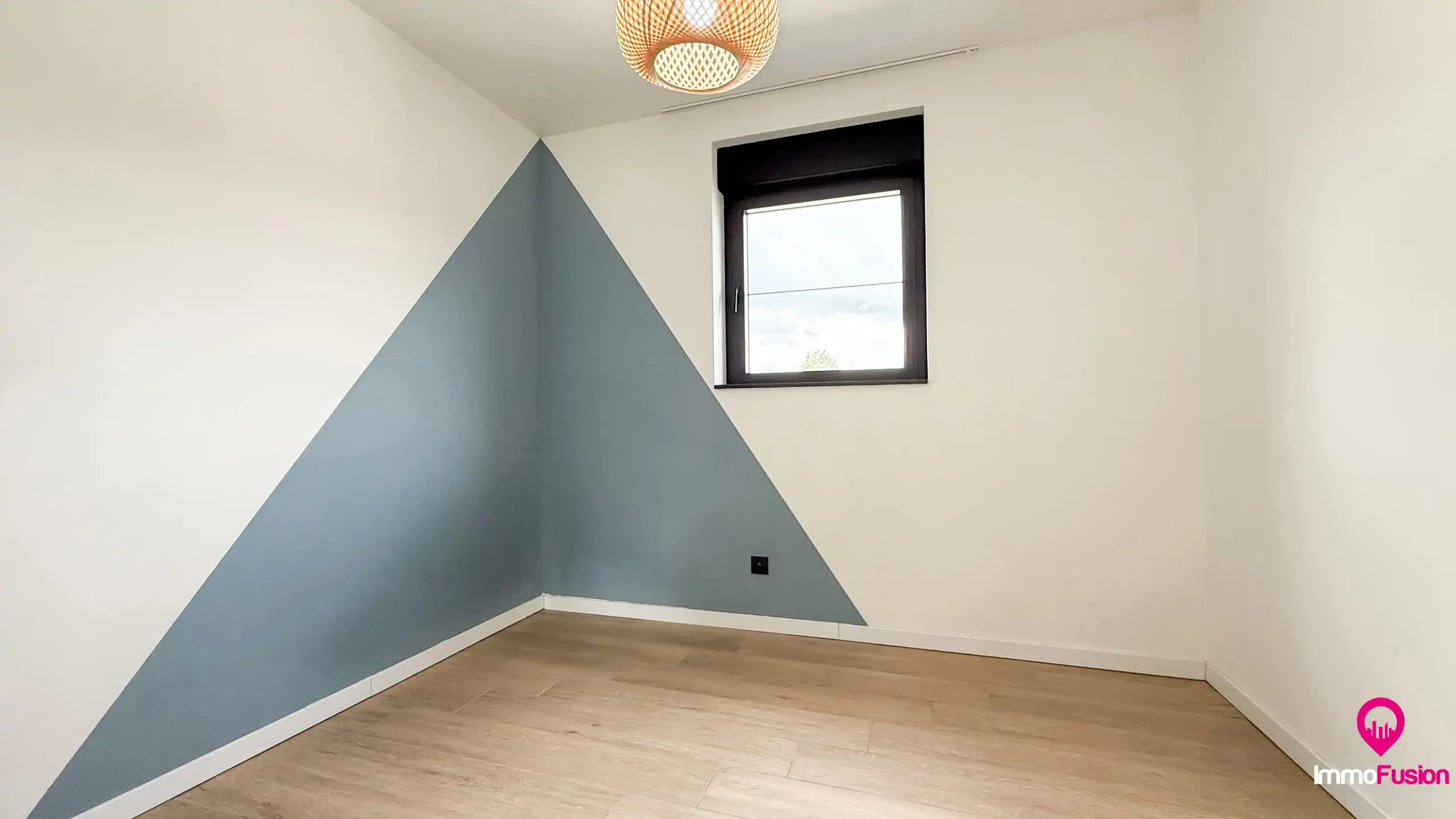Instapklare villa met 4 slpk., laadpaal en zonnepanelen! foto 36