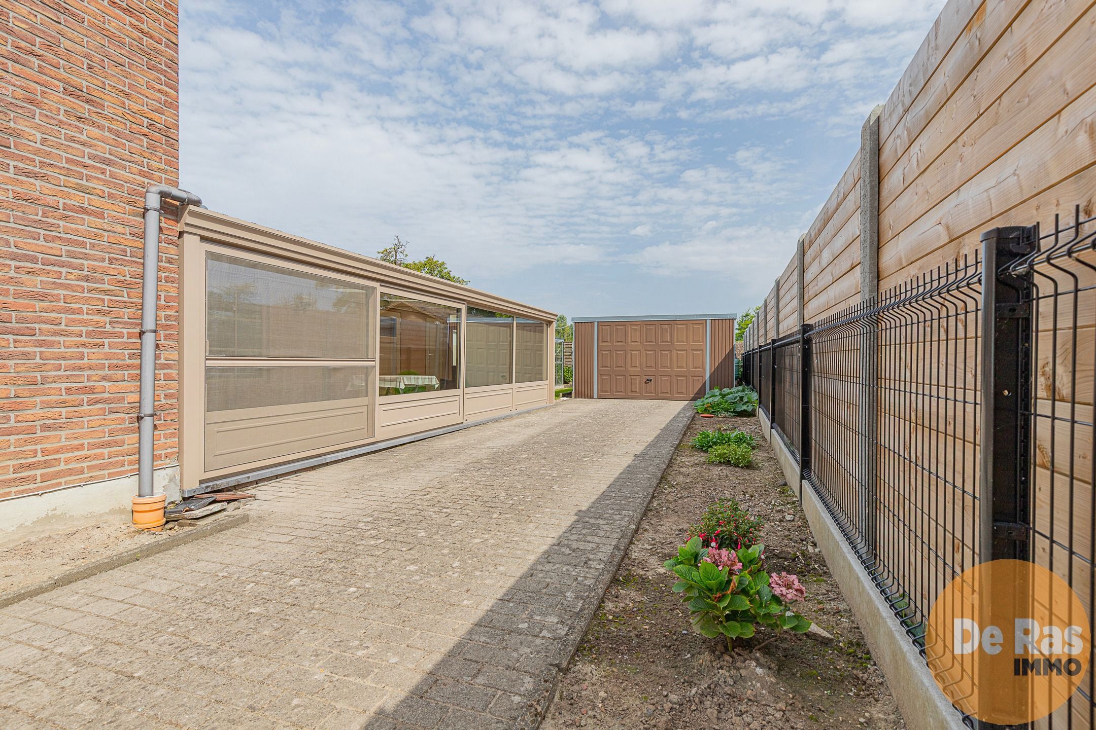 LEDE - Half open bebouwing met tuin en garage foto 20