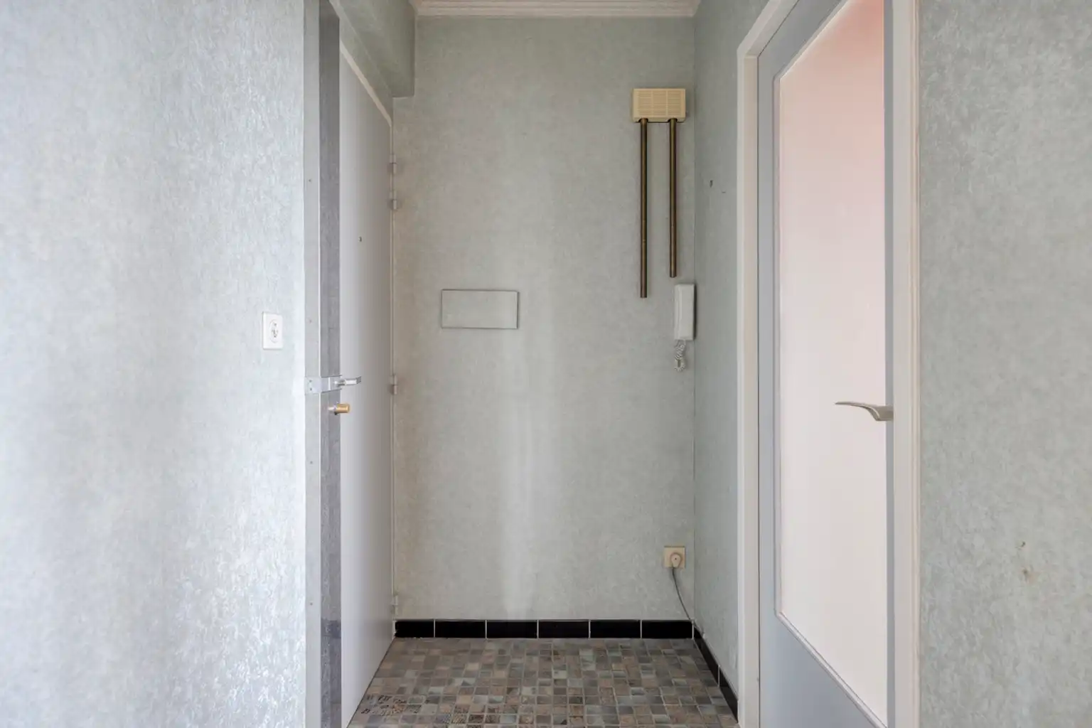 Op te frissen 1-slaapkamerappartement foto 9