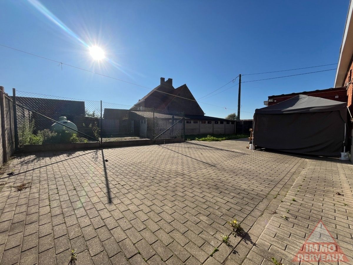 Langemark-Poelkapelle – Hoekwoning in het centrum foto 8