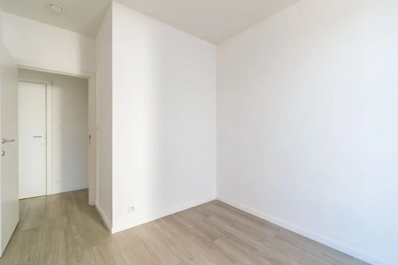 Een ruim (116m²), recent nieuwbouwappartement te Dilbeek! foto 20