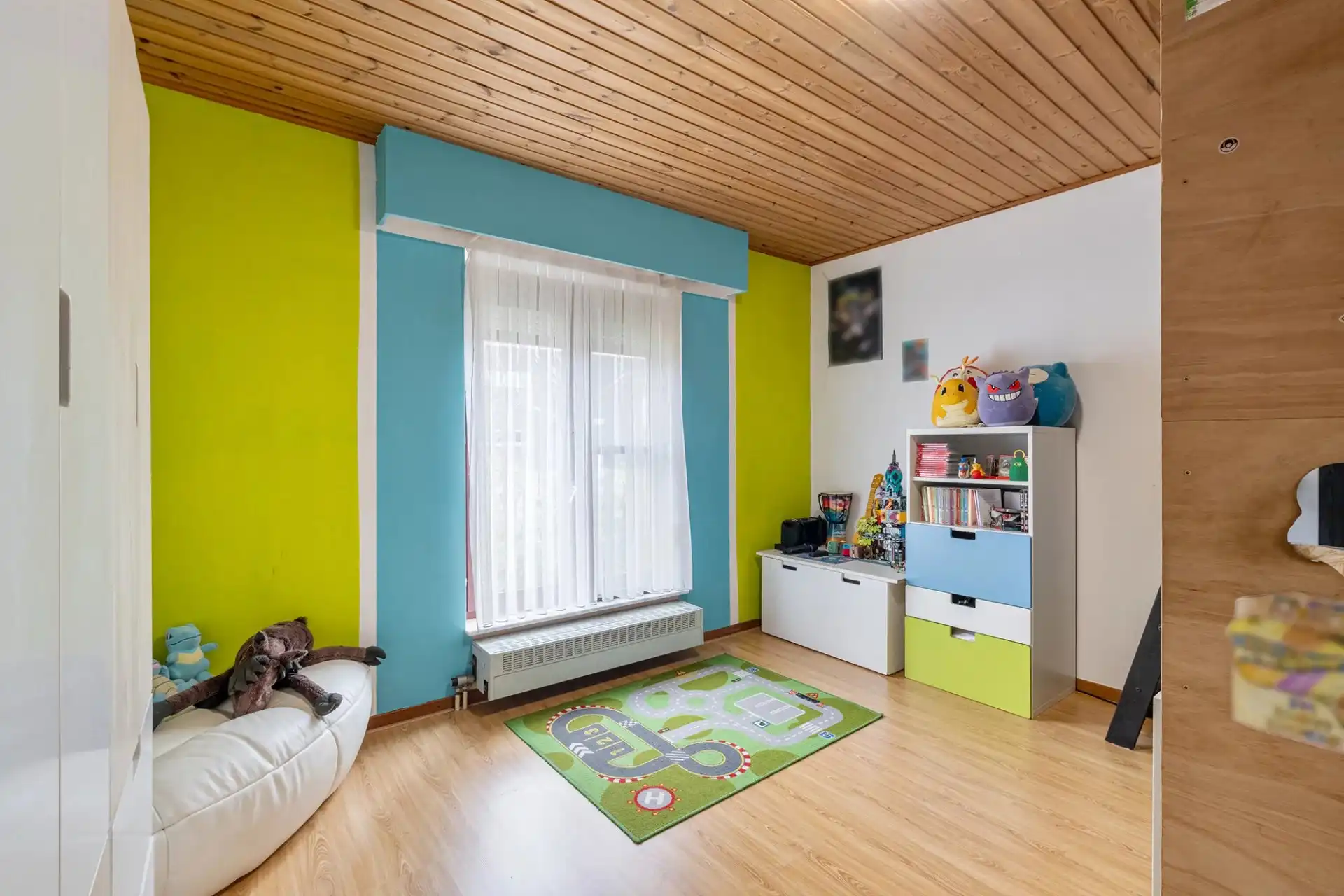 Ruime woning op een prachtig perceel te Koersel foto 9