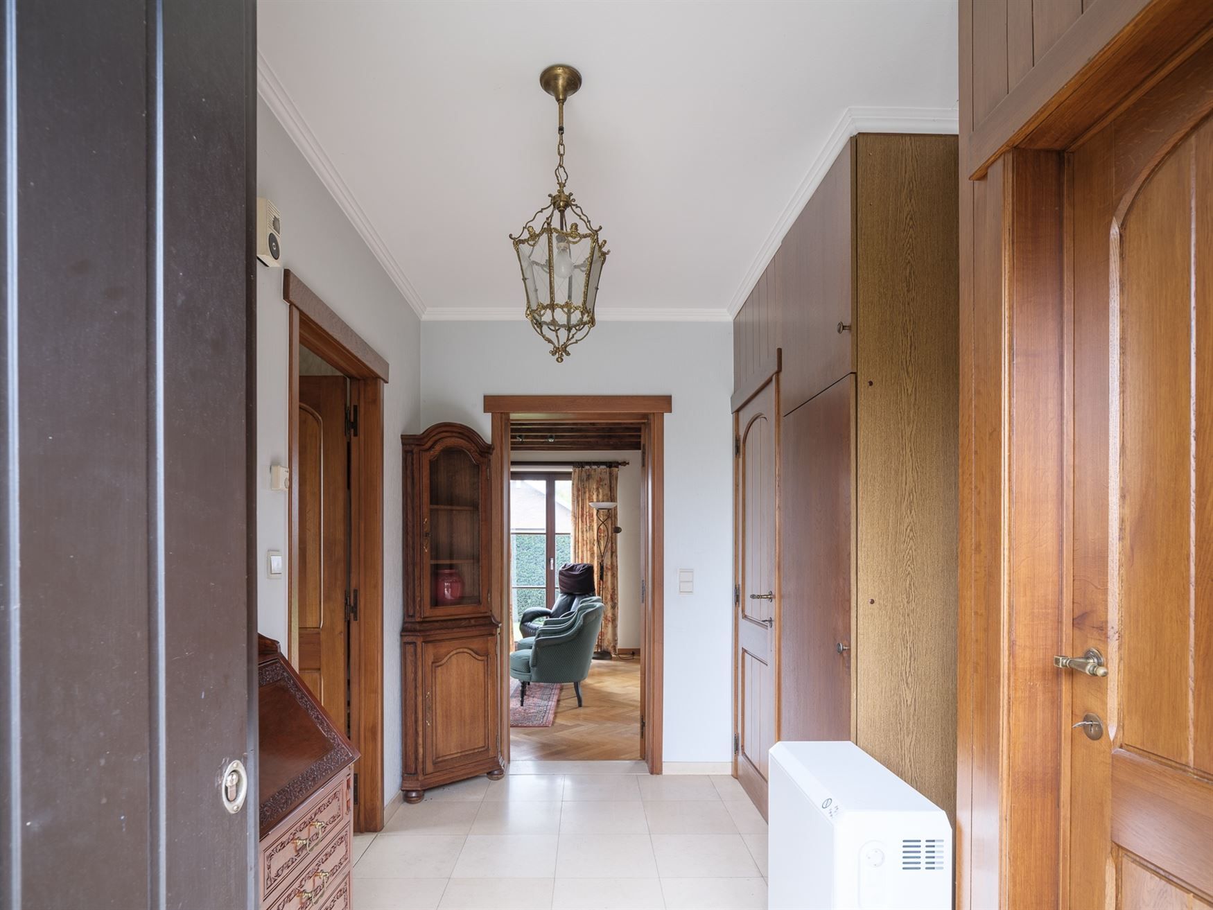 Charmante woning met 4 slaapkamers in een groene omgeving. foto 2