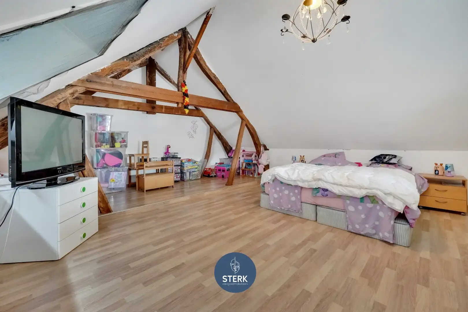 GEZINSWONING MET 2 RUIME SLPKS EN TUIN IN HARTJE KOTEM !  foto 12