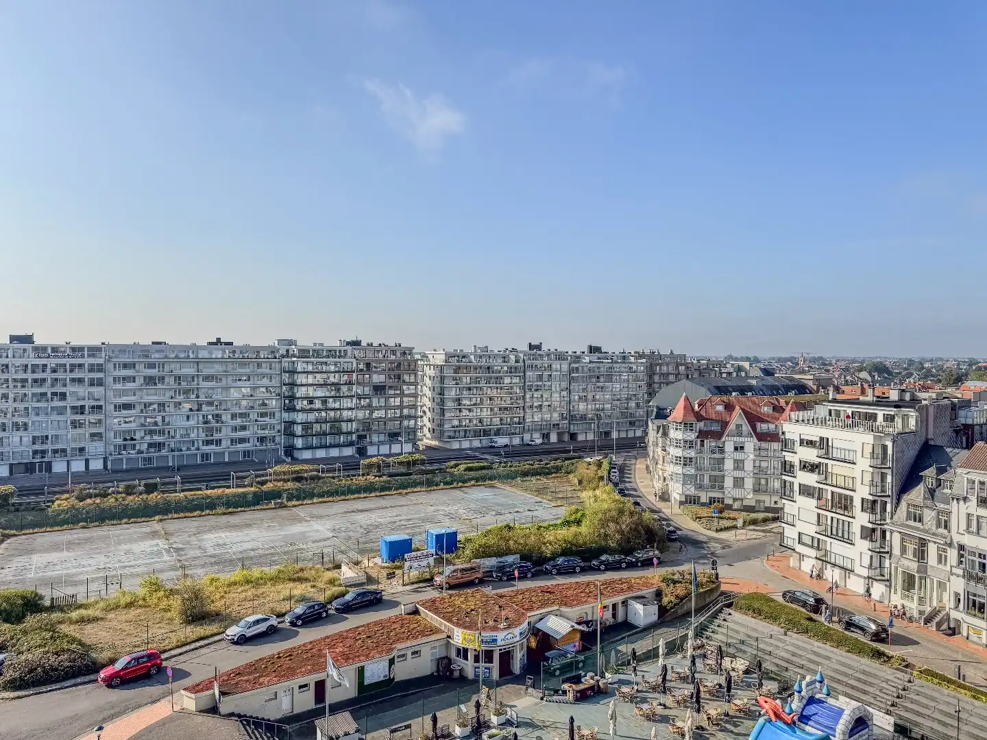 Zongericht appartement met zeezicht op de 8e verdieping. foto 16