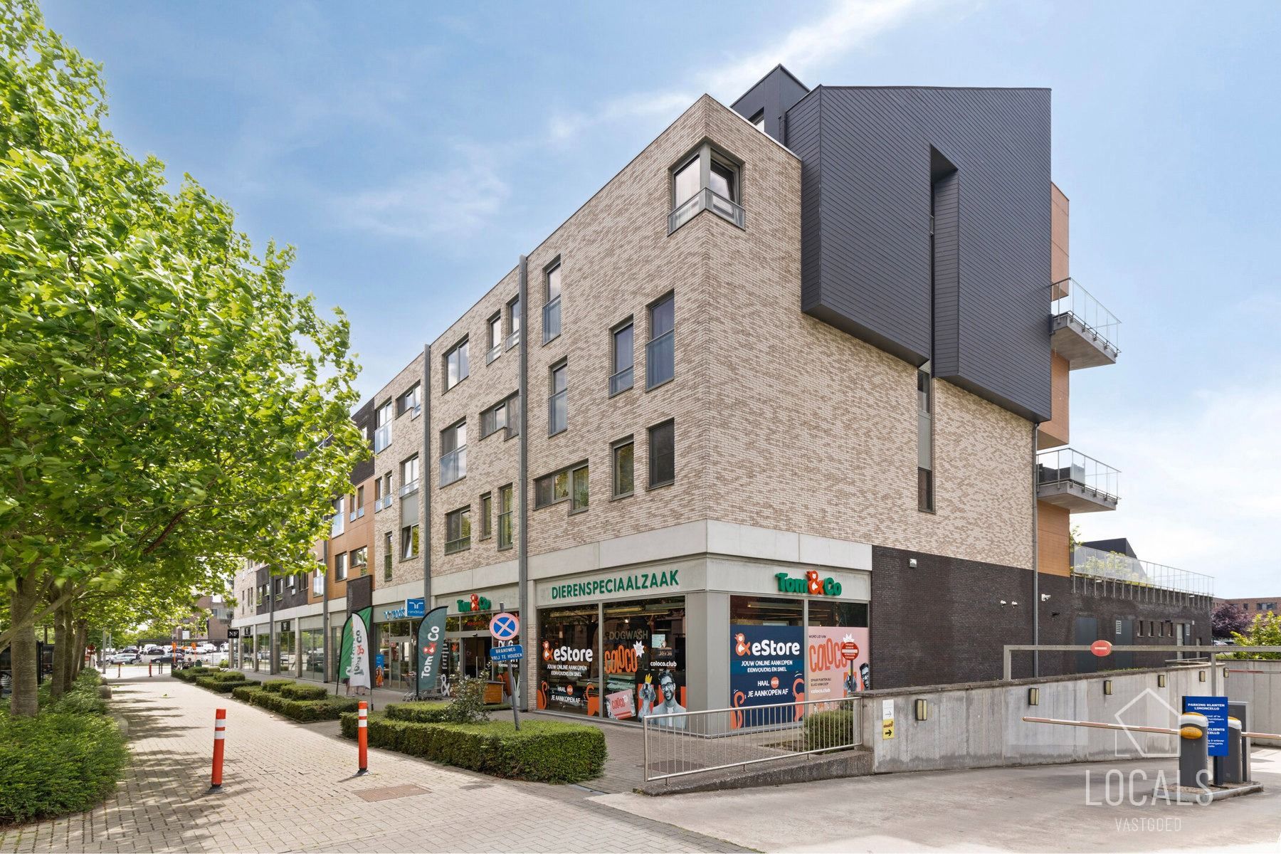Ruim 2-slpk appartement met terras in centrum Ninove foto {{pictureIndex}}