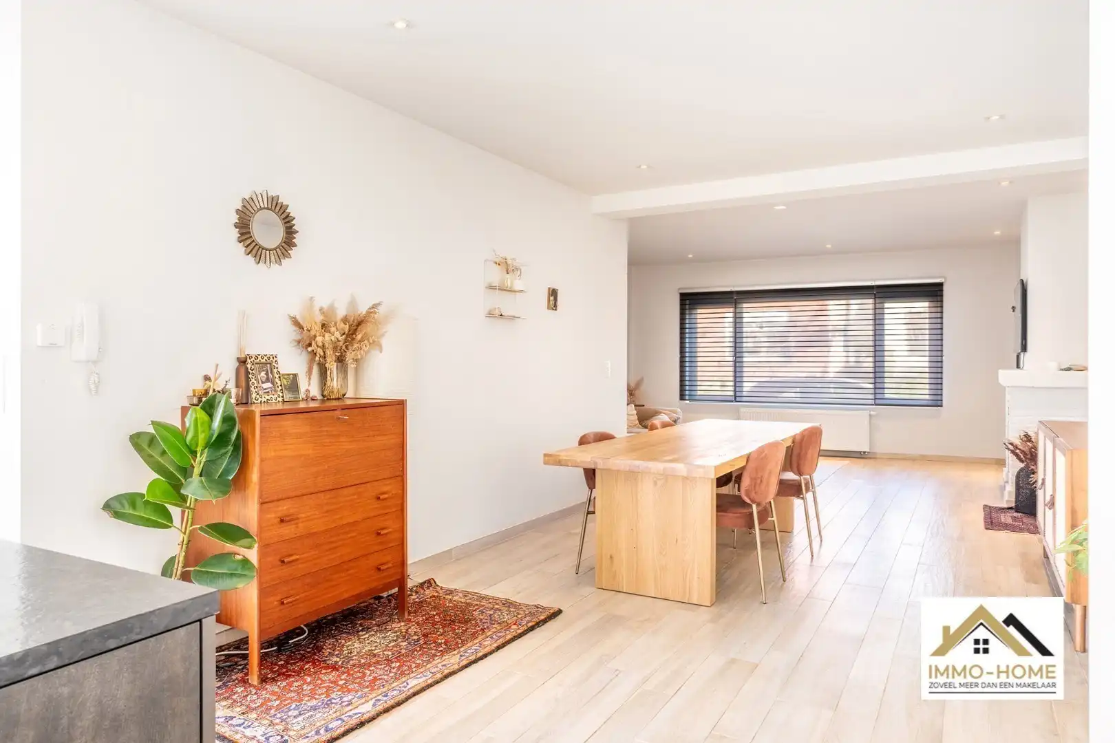 Ruim drie slaapkamers gelijkvloersappartement / bungalow foto 9