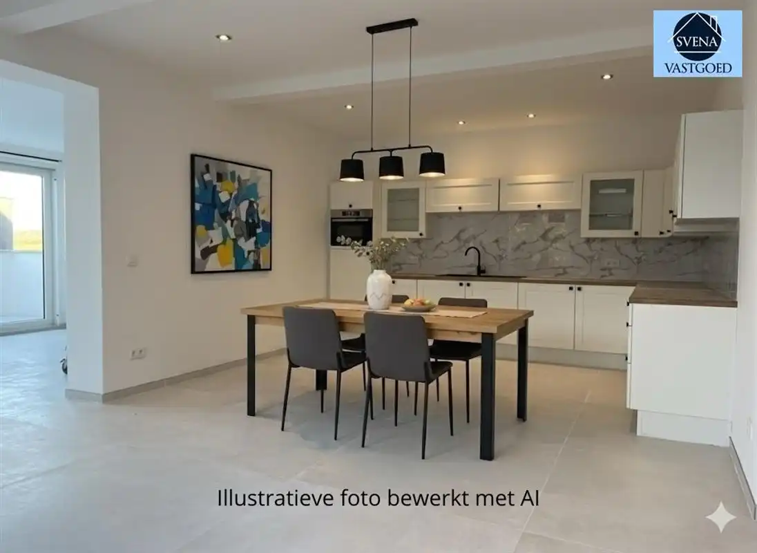 ZEER RUIME WONING MET 4 SLAAPKAMERS EN 2 GARAGES foto 2