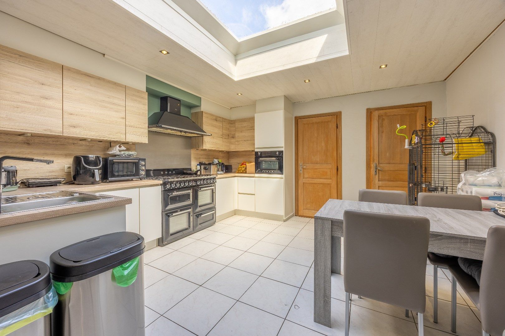 Starterswoning met drie slaapkamers en tuin foto 3