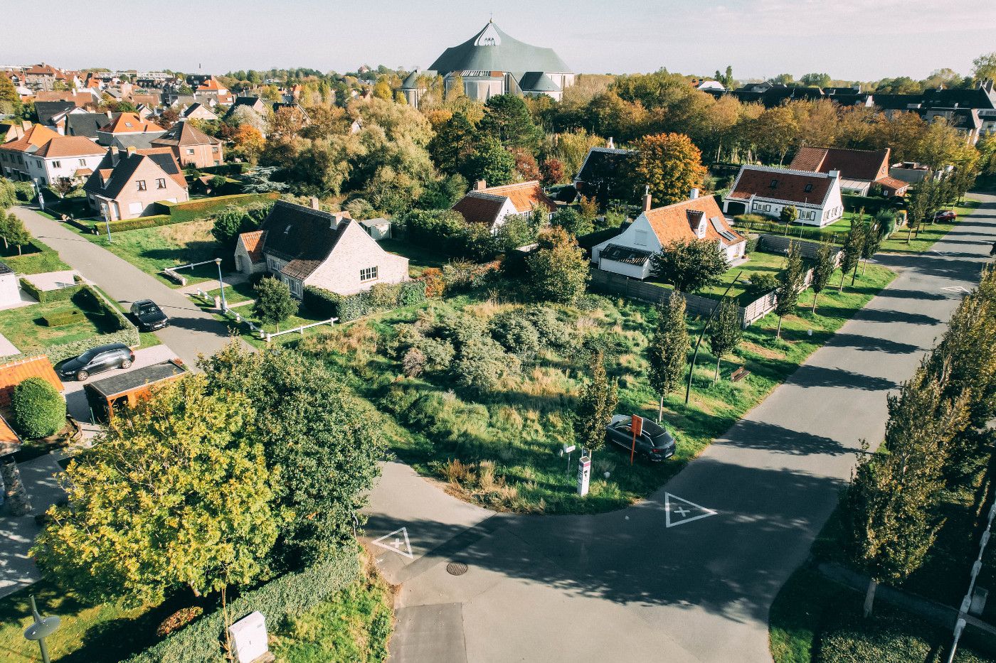 Bouwgrond zonder bouwverplichting met residentiële ligging foto 6