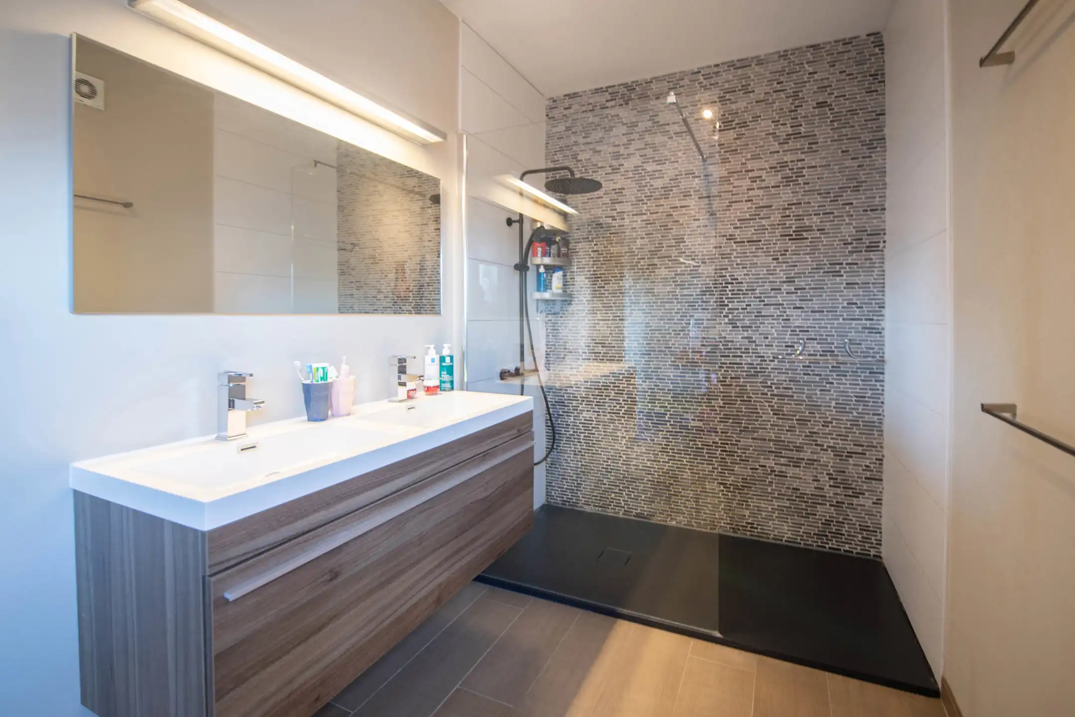 Luxueuze duplex met riant terras te Millen foto 14